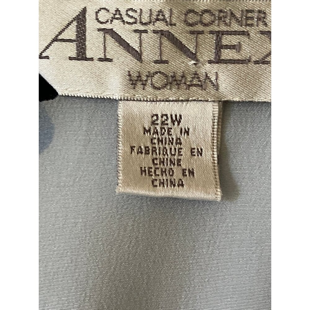 Casual Corner ANNEX Woman Blue Silk Short Sleeves Collar Buttons Blouse Top 22W - Picture 4 of 13